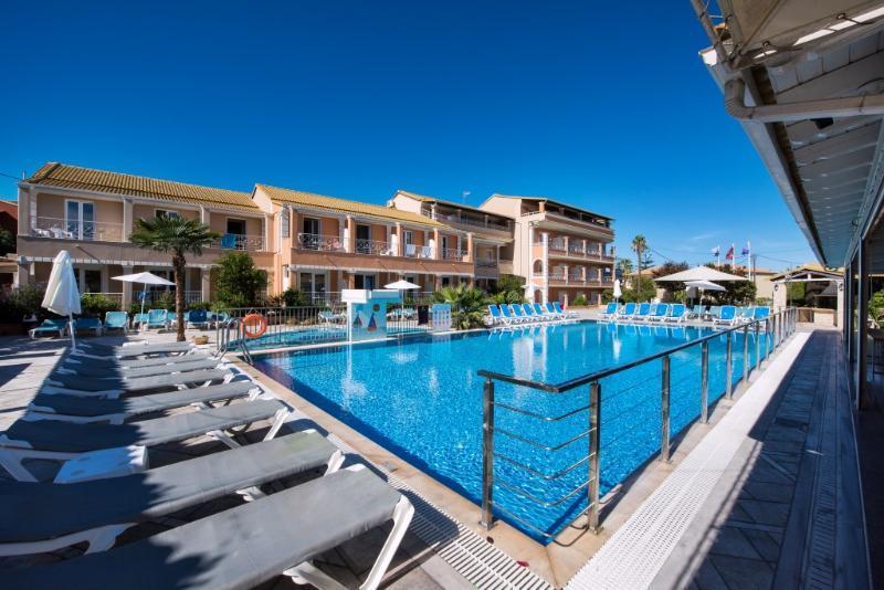 Kavos Plaza Hotel Zewnętrze zdjęcie