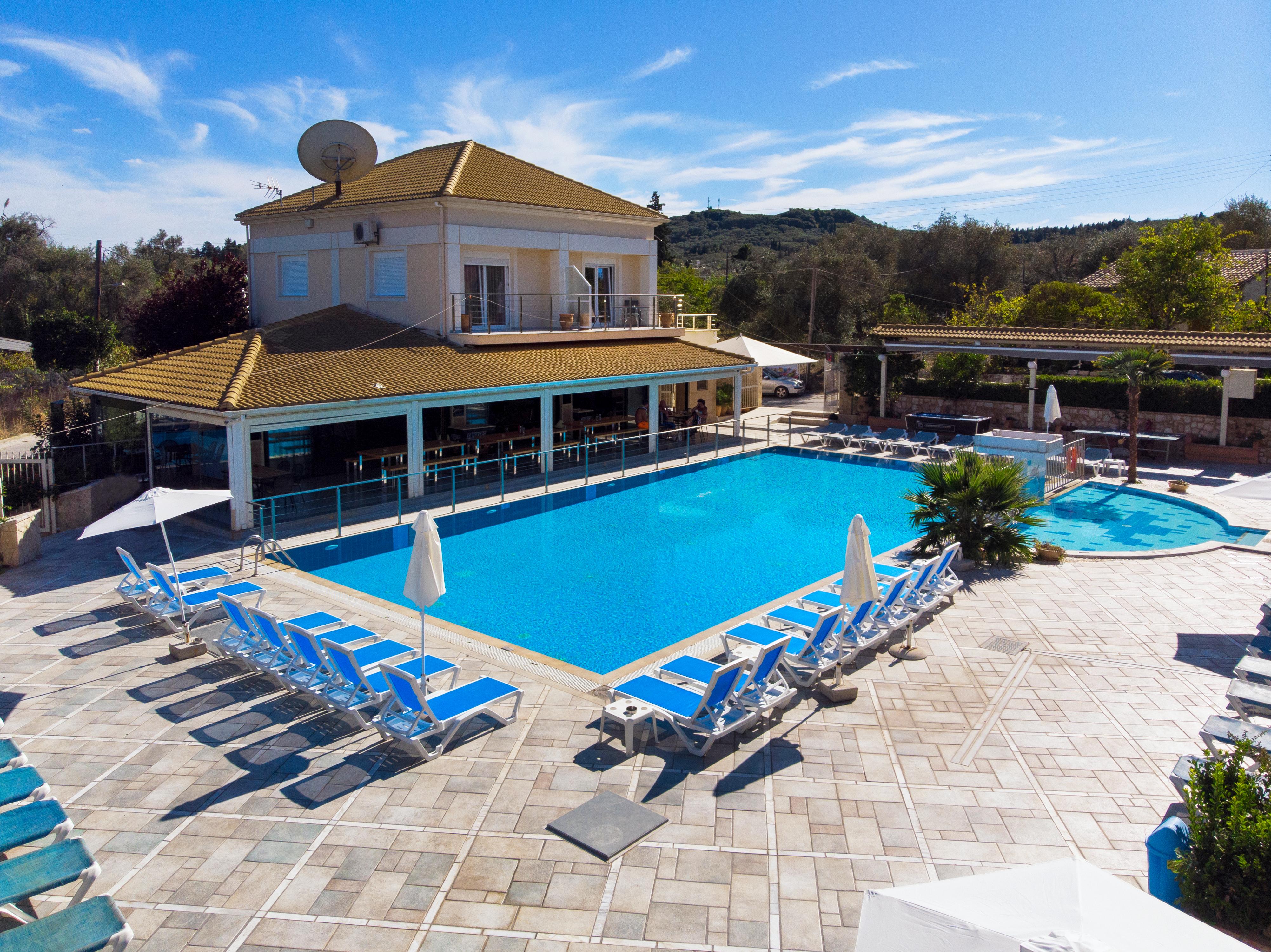 Kavos Plaza Hotel Zewnętrze zdjęcie