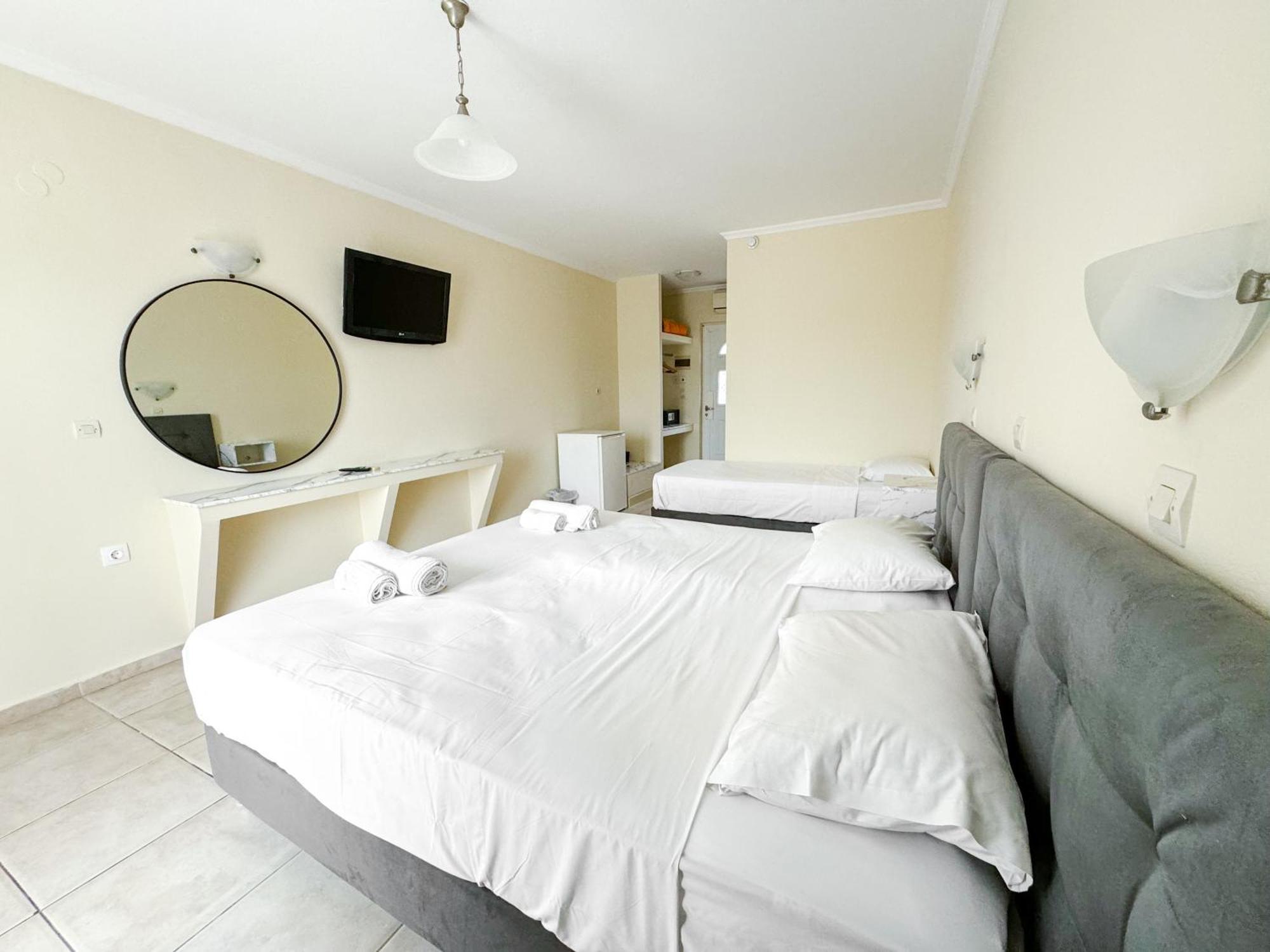Kavos Plaza Hotel Zewnętrze zdjęcie