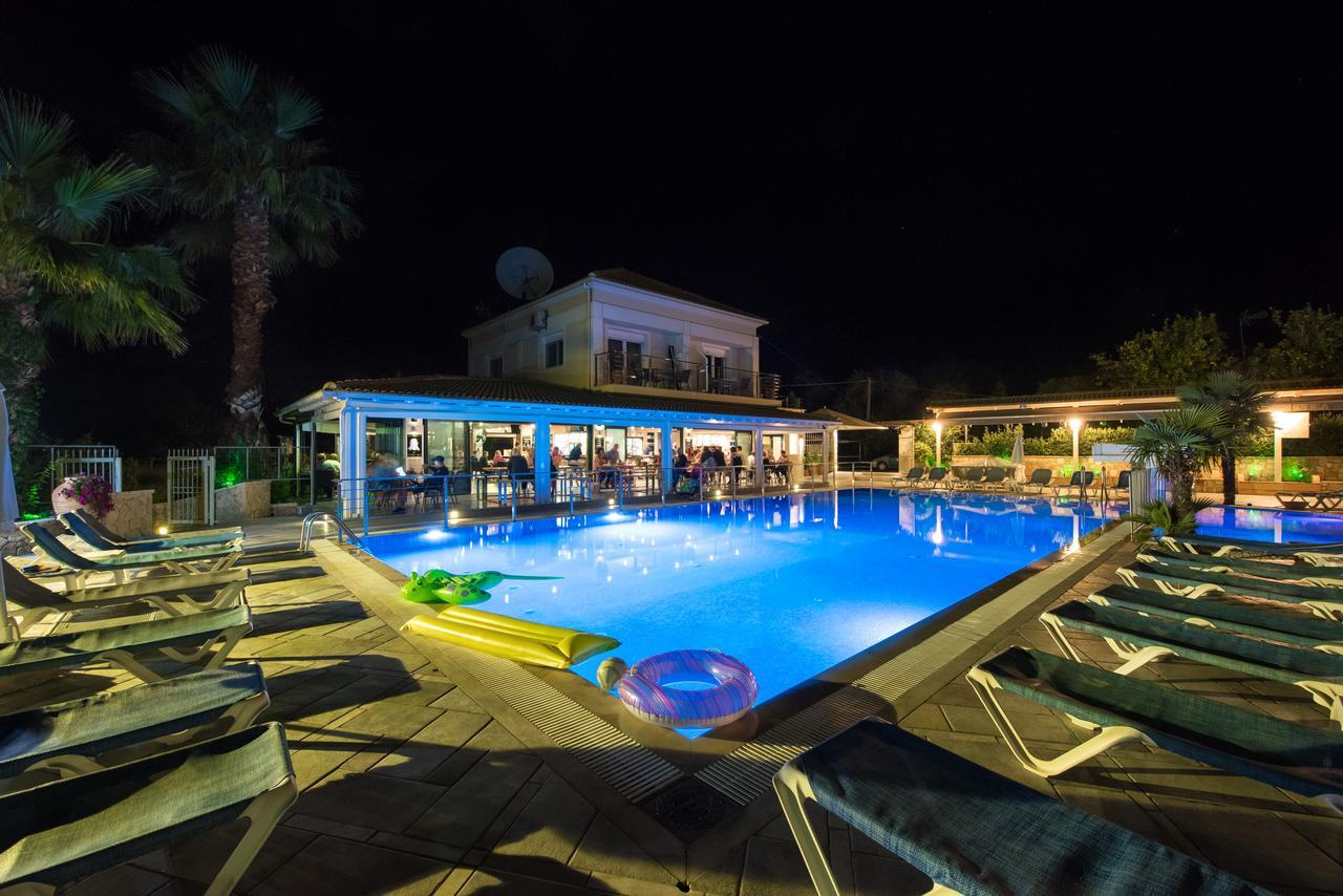 Kavos Plaza Hotel Zewnętrze zdjęcie