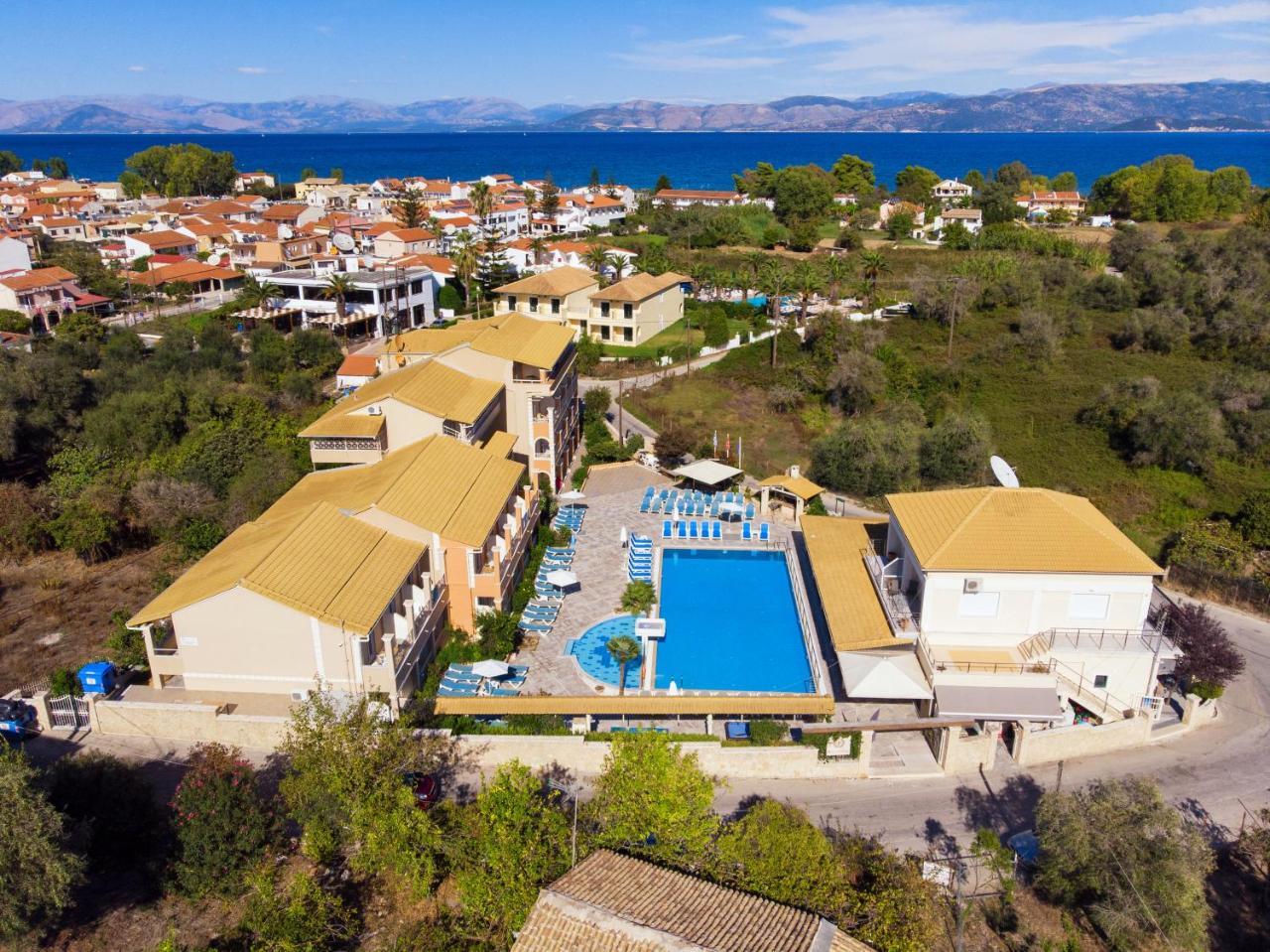 Kavos Plaza Hotel Zewnętrze zdjęcie