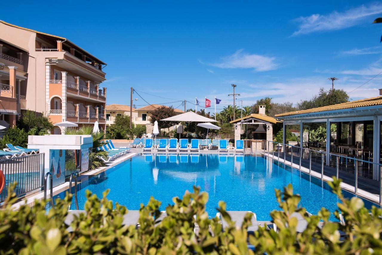 Kavos Plaza Hotel Zewnętrze zdjęcie